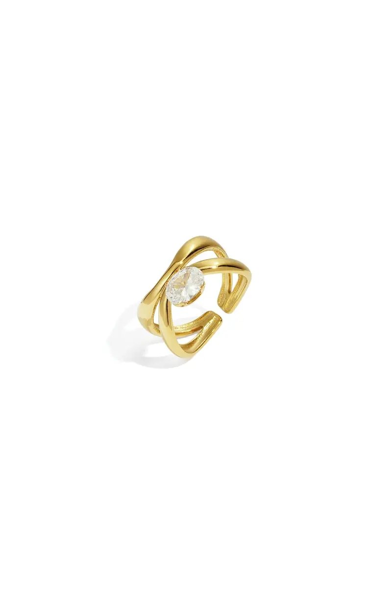 Simple Lines Ring with its Gemstone